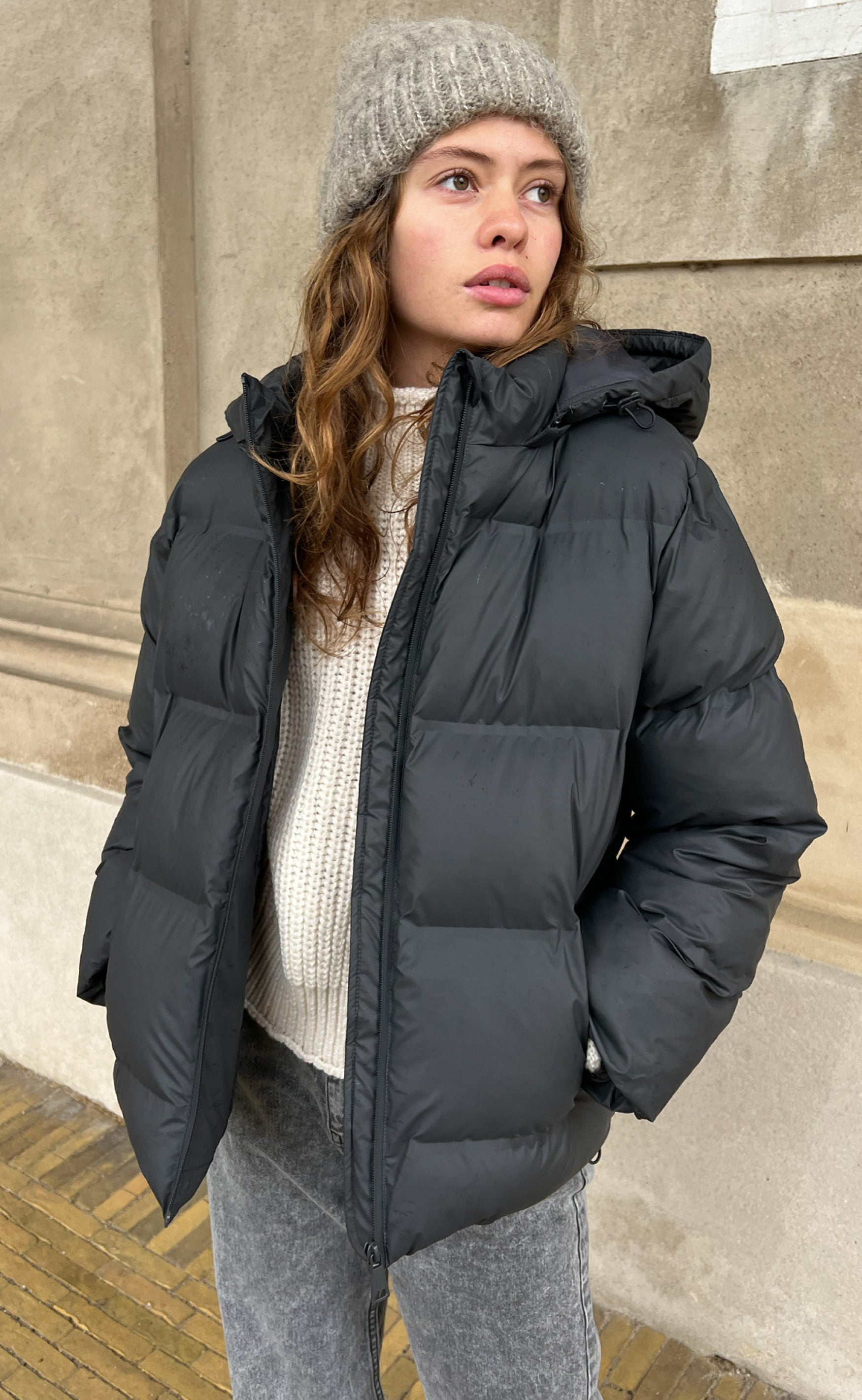 Neo-Noir-Jakke-Fox-Puffer-Black.jpg